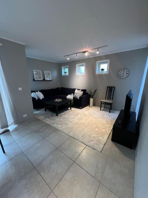 Ferienwohnung Fin Leilighet I Rolig Omrade I Trondheim Hoiset Exterior foto
